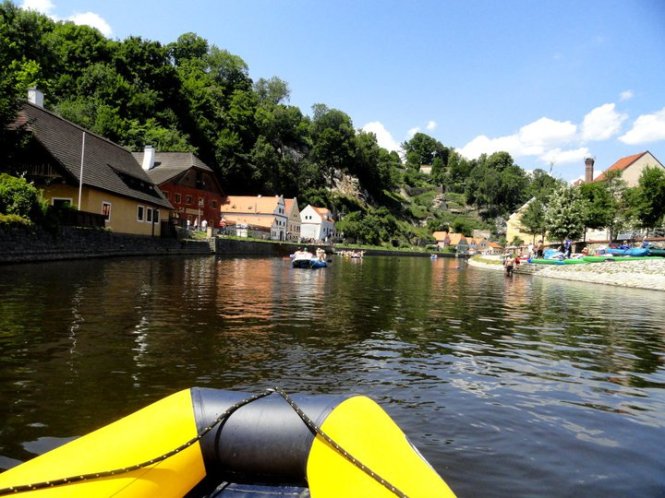 271109_1805732914313_1472490_n